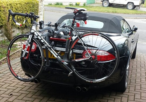 Jaguar xe store bike rack